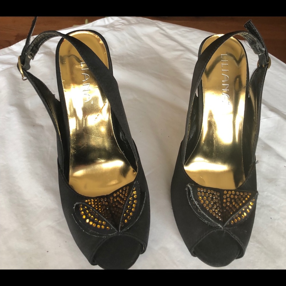 Shoes - Picture 2 of 3